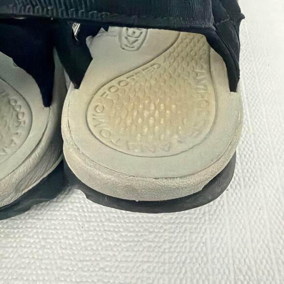 Keen Rose Sandals Womens Size 7 Black Closed Toe Adjustable Strap - Picture 5 of 9